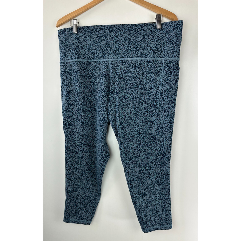 Athleta Salutation Stash Pocket II Textured 7/8 Tight Blue Cheetah Plus Size 2X - Picture 3 of 12